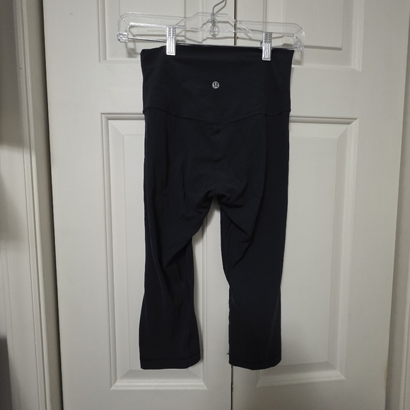 Lululemon Align High Rise Crop 17" Leggings Size 6 - Picture 4 of 8